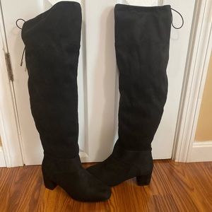 Women’s 8W  Black Over the Knee Boots